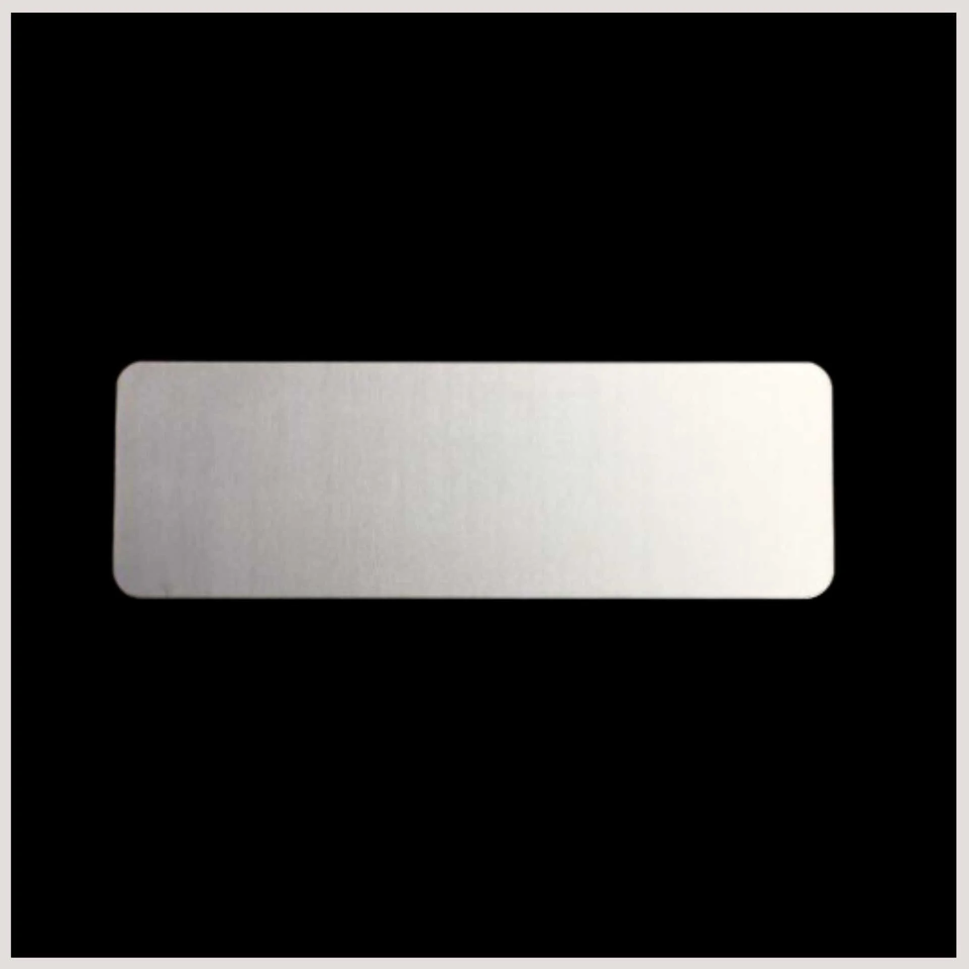 An empty narrow rectangular traffic sign is displayed, ready to be filled with essential messages for road users and drivers.